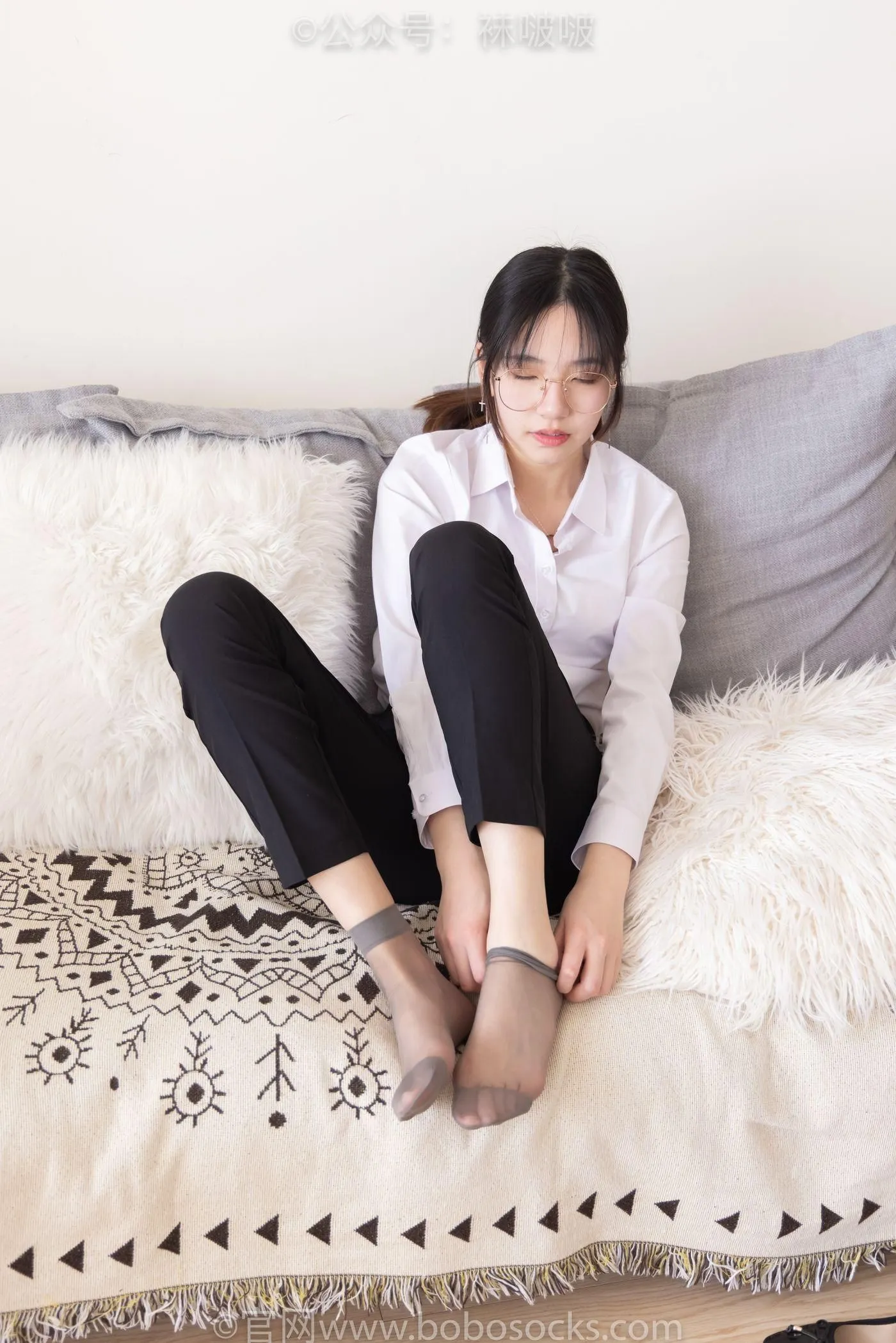 [BoBoSocks袜啵啵]NO.085 小甜豆-平底鞋、短灰丝、短肉丝 [140P]插图1
